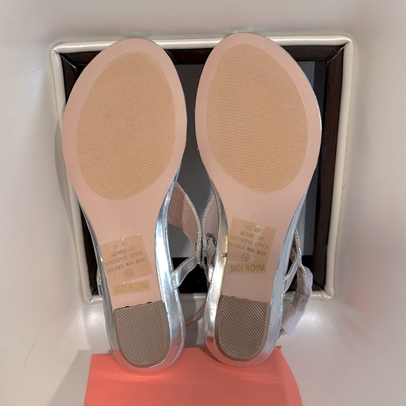 De Blossom Sandals - Picture 5 of 5